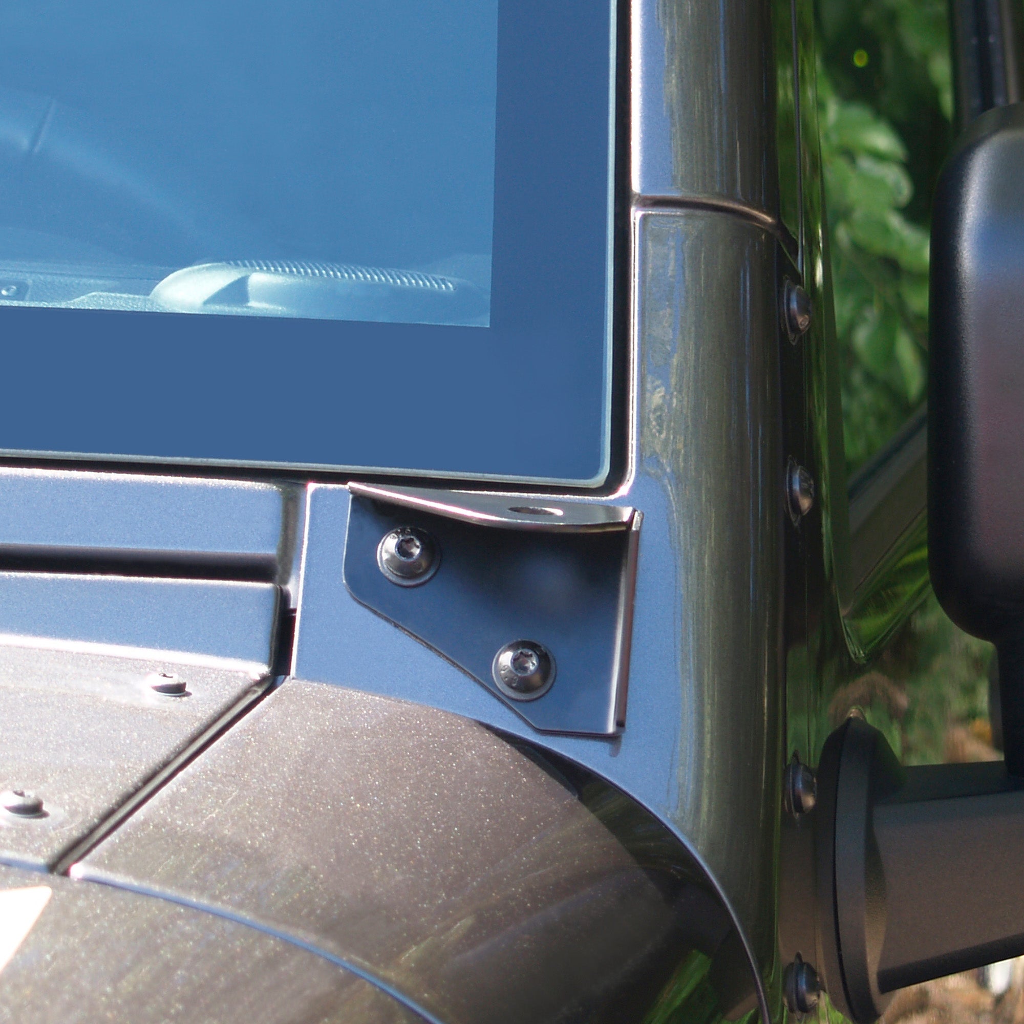 MXTA21 MicroMobile Jeep Wrangler Radio Bracket Mount