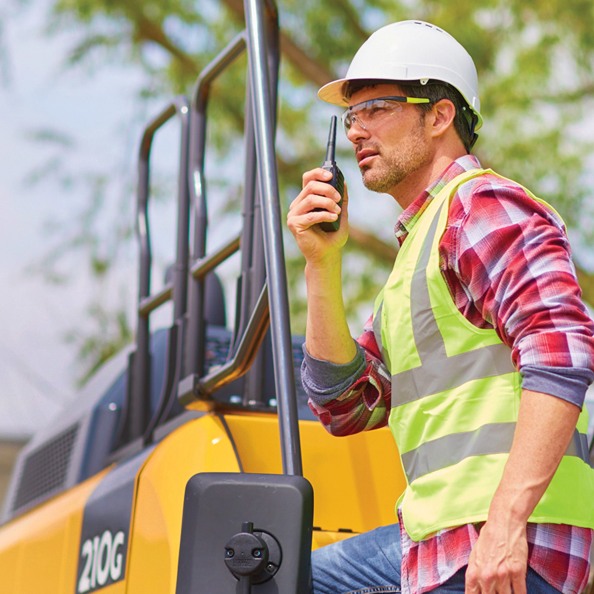 MB400 BizTalk Business Band Two‑Way Radio Bundle - MB400X6MC