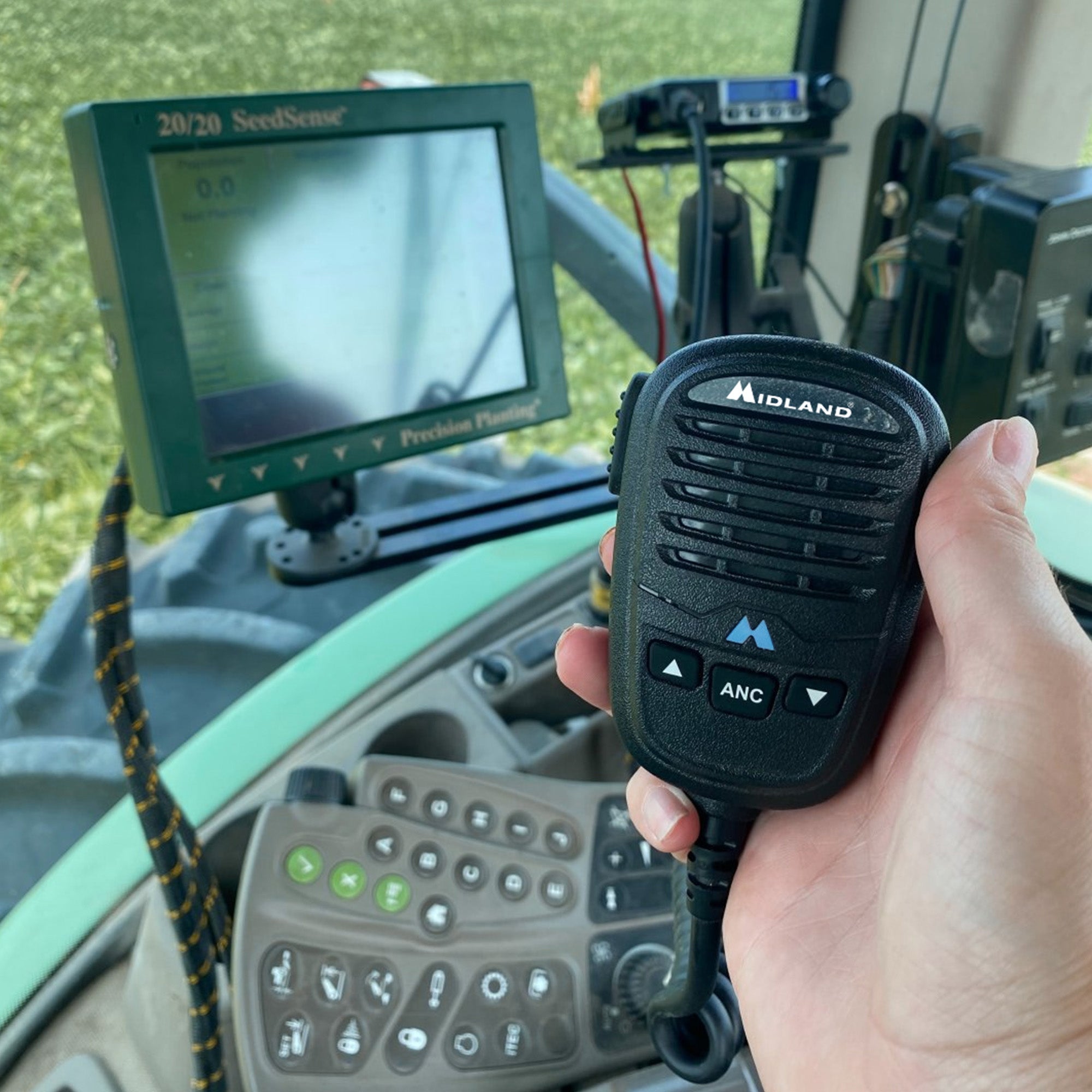 MXTA37 MicroMobile ANC IP66 Dustproof Microphone