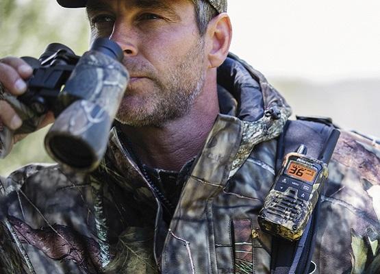 What to Look for When Shopping for the Best Hunting Radios