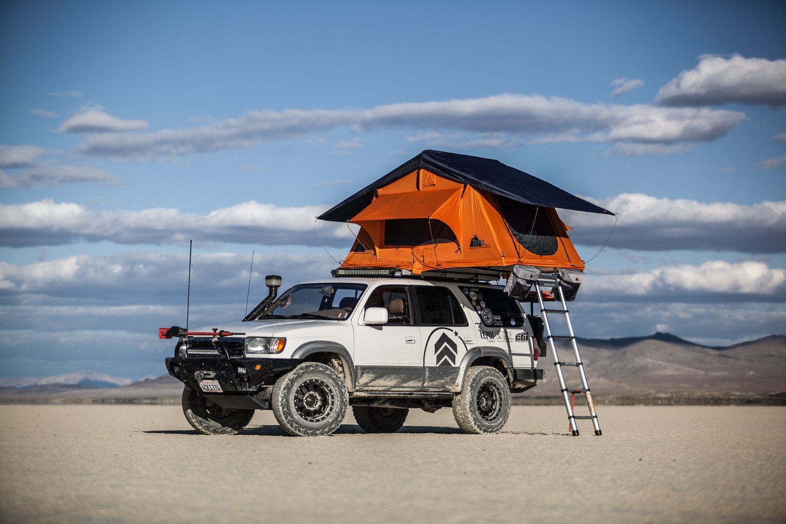 Overlanding Midland Products: Top 5 That Are Essential For Your Next Adventure