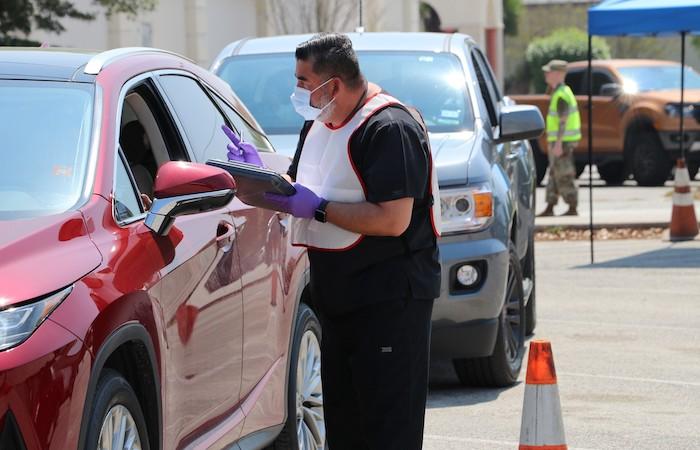 License-Free Walkie Talkies to Improve Curbside Pickups