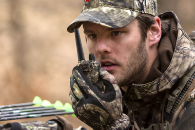 hunter uses camo walkie talkie