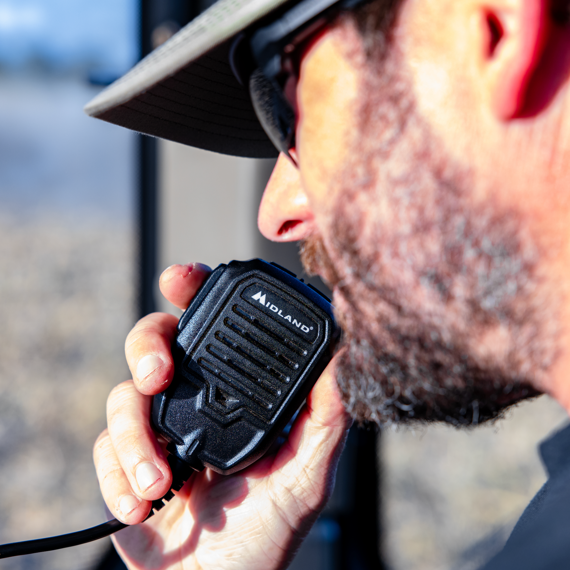 MicroMobile® MXT500AGVP3SP Farm Bundle with Speaker | Midland
