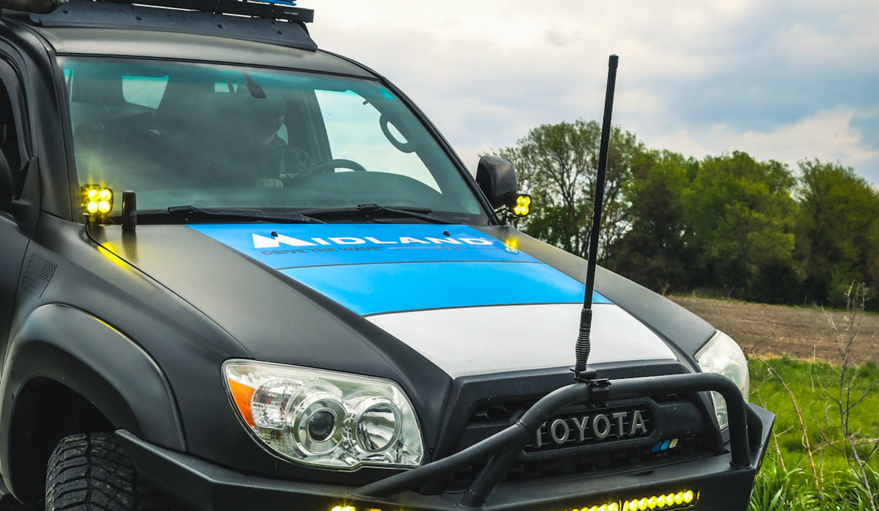 Midland MicroMobile Bullbar Mounted Radio Antenna MXAT03